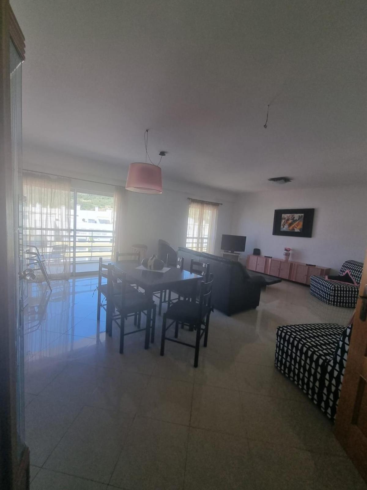 Apartamento Apart. T2 Baixa